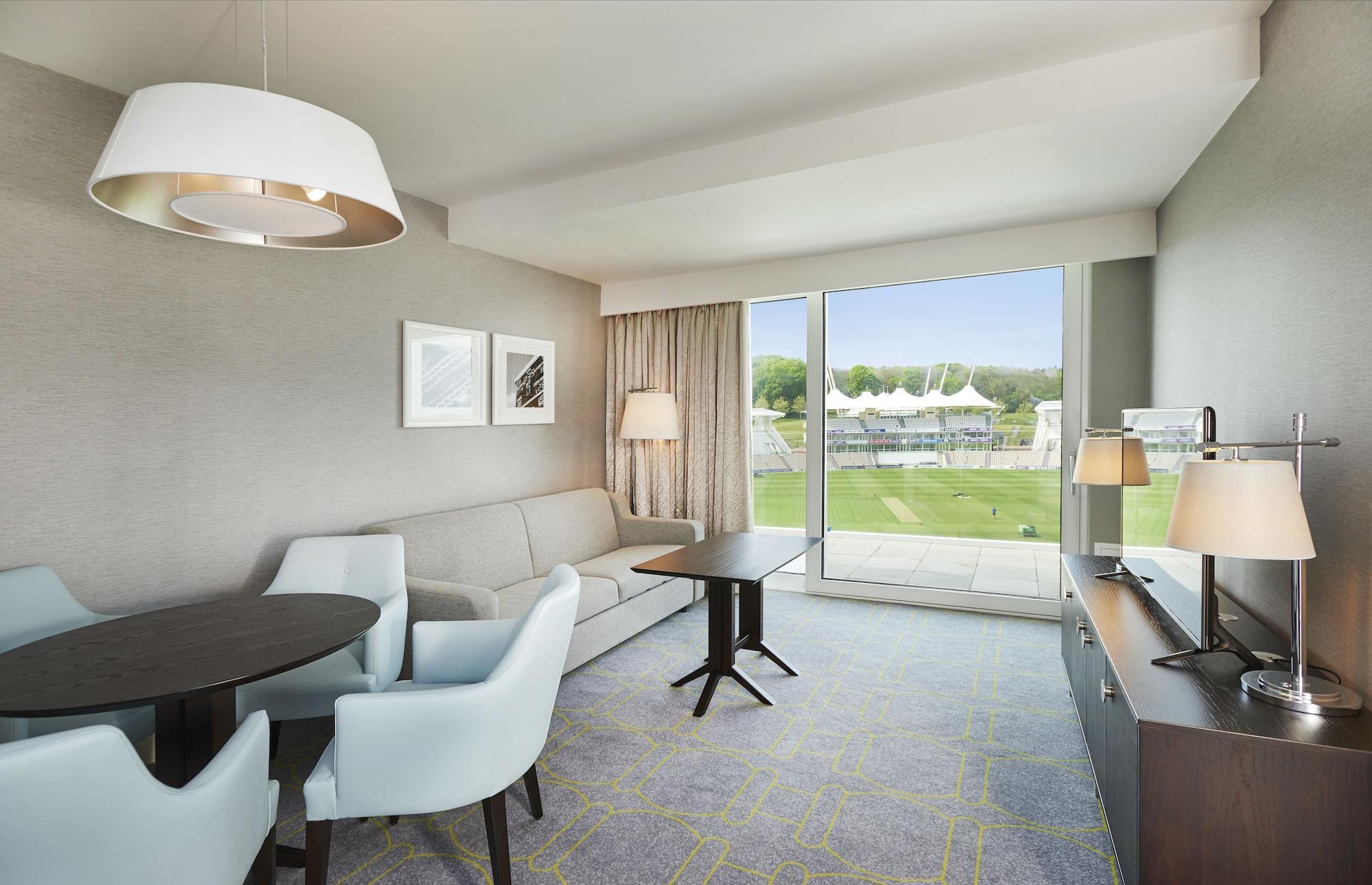 Resort Hilton Southampton - Utilita Bowl Hedge End