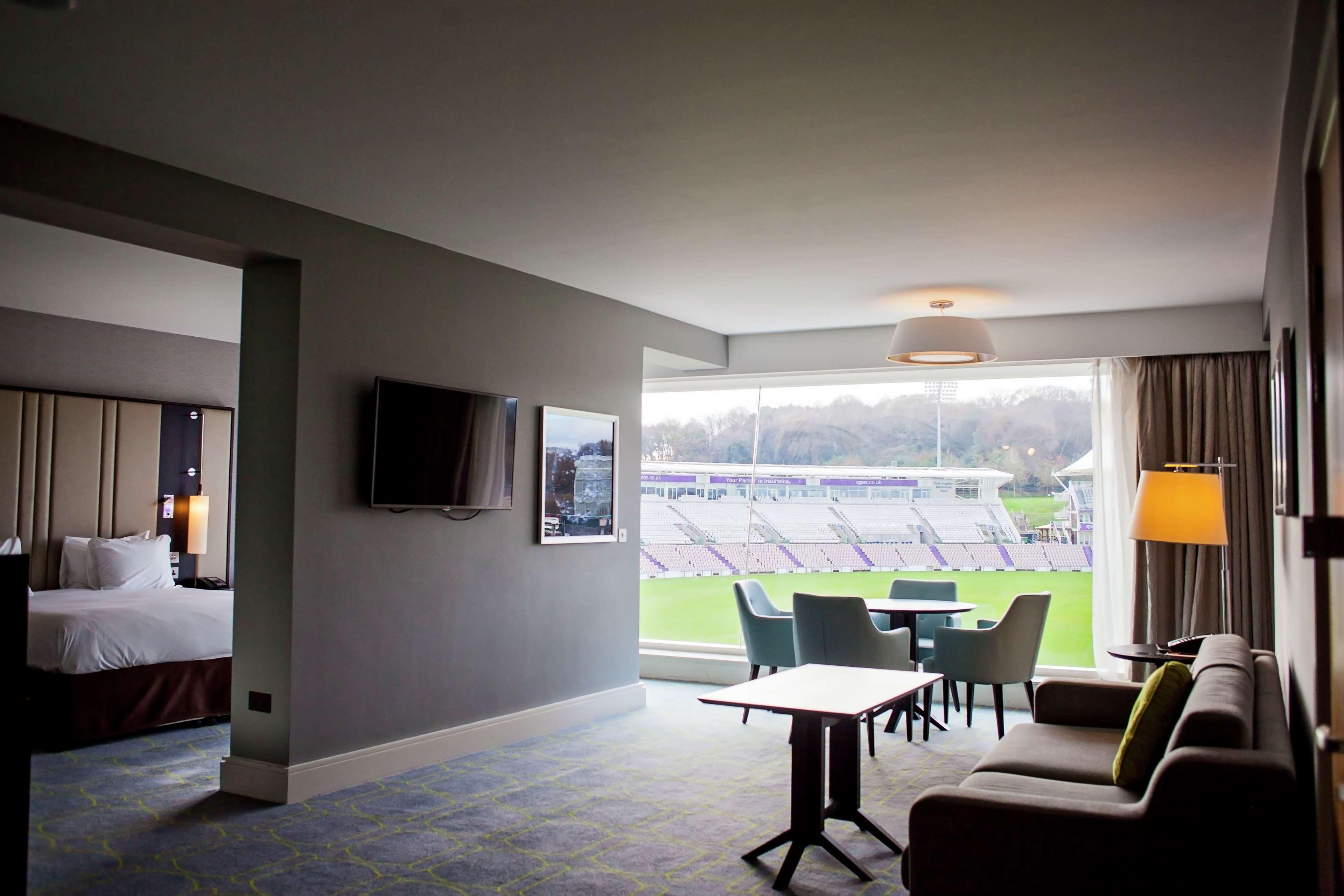Hilton Southampton - Utilita Bowl Resort 4*